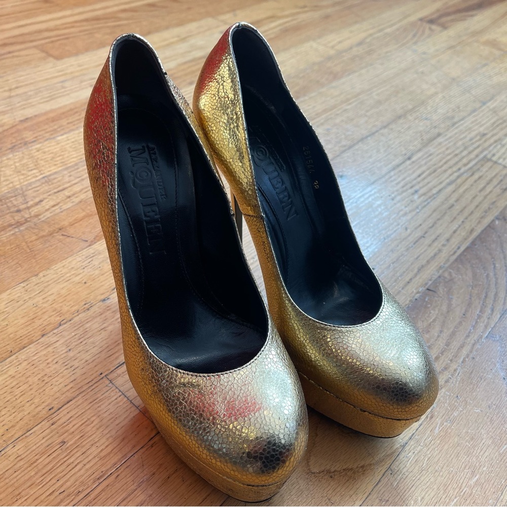 Alexander McQueen Platform Gold Stilettos - Picture 8 of 10